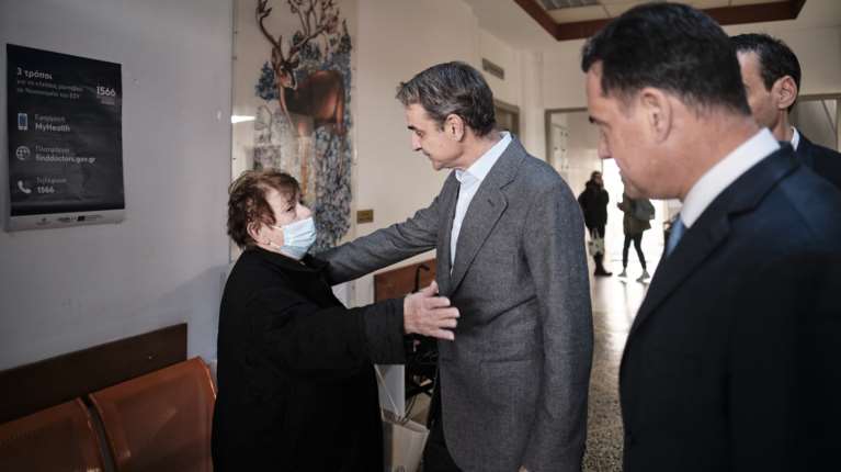 Επίσκεψη Μητσοτάκη στο νοσοκομείο "Αγιος Σάββας" για τα νέα υπερσύγχρονα χειρουργεία: "Το ΕΣΥ αλλάζει"