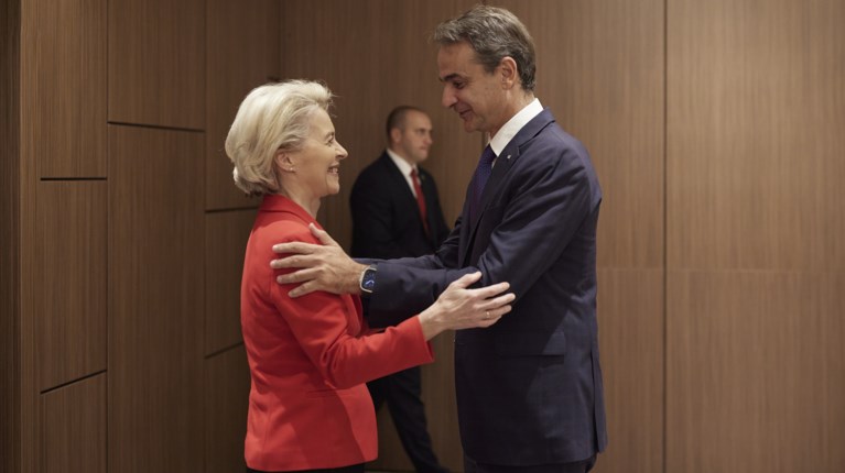ΜΗΤΣΟΤΑΚΗΣ ΦΟΝ ΝΤΕΡ ΛΑΙΕΝ