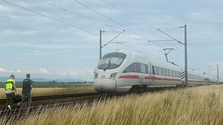 Γερμανία: Επίθεση με τσεκούρι σε τρένο στη Βαυαρία - Τέσσερις τραυματίες