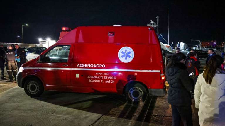 Γιαννάκος για Χίο: Γυναίκες που αιμορραγούσαν έψαχναν παιδιά και συζύγους - Δύο έγκυες έχασαν τα μωρά τους