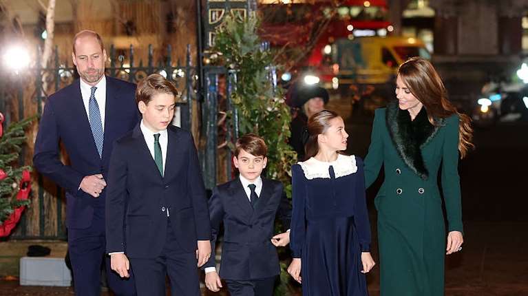 Κέιτ Μίντλετον - Πρίγκιπας Γουίλιαμ: Με τα παιδιά τους στη χριστουγεννιάτικη συναυλία στο Αββαείο του Γουέστμινστερ
