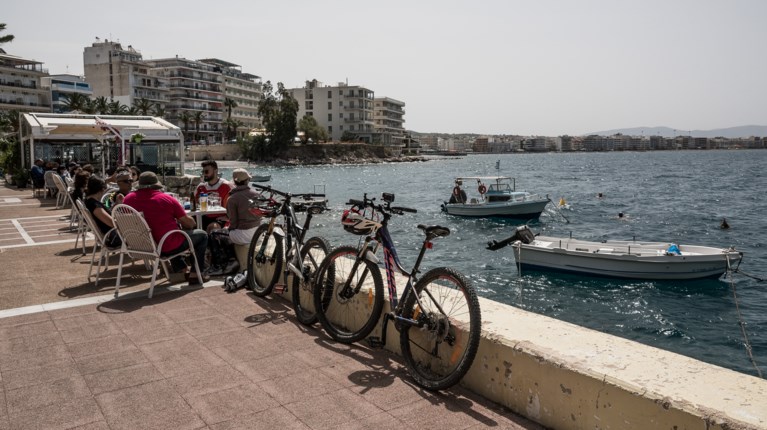 Θάλασσα Λουτράκι