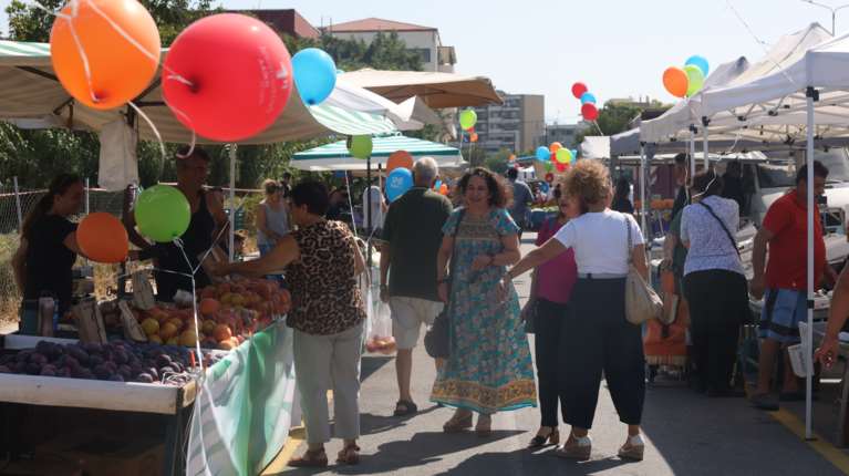 Θεσσαλονίκη: Η πρώτη απογευματινή λαϊκή αγορά της Ελλάδας είναι γεγονός [βίντεο]