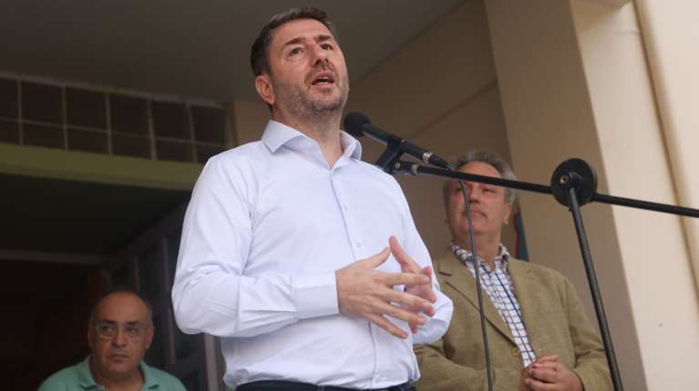 Ανδρουλάκης από Θεσσαλονίκη: Προτεραιότητά μας η δημόσια Παιδεία - Να στηρίξουν τα κόμματα το Εθνικό Απολυτήριο