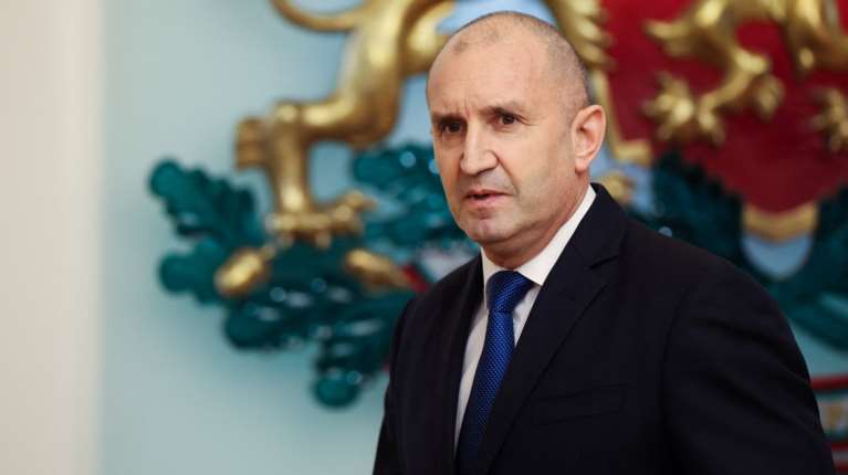 Παραιτήθηκε ο πρόεδρος της Βουλγαρίας, Ρούμεν Ράντεφ