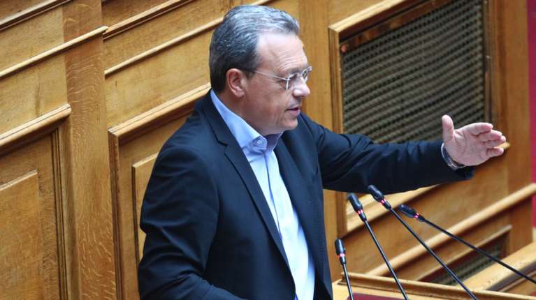 Ο Φάμελλος καλεί ΠΑΣΟΚ, ΚΚΕ, ΝΕ.ΑΡ. και Πλεύση σε κοινό μέτωπο για το εργασιακό νομοσχέδιο με το 13ωρο