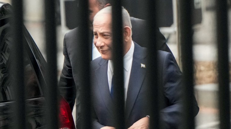 Αυτοί είναι οι 9 εταίροι του Ιράν που απειλούνται με οικονομικό “στραγγαλισμό”
