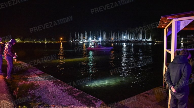 ΠΡΕΒΕΖΑ ΓΥΝΑΙΚΑ ΛΙΜΑΝΙ