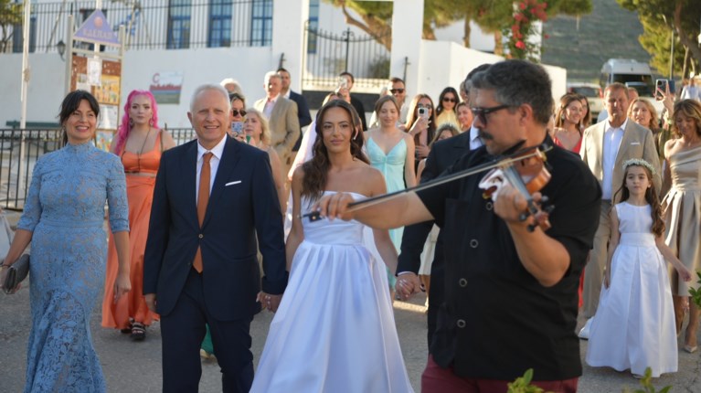 ΓΑΜΟΣ ΚΟΡΗ ΡΑΓΚΟΥΣΗ