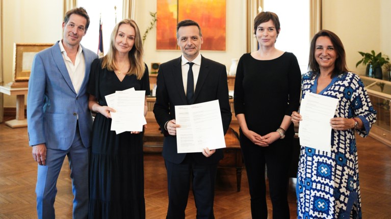 ΣΥΜΜΑΧΙΑ ΓΑΛΑΖΙΩΝ ΠΟΛΕΩΝ ΧΑΡΗΣ ΔΟΥΚΑΣ ΑΛΕΞΑΝΔΡΑ ΚΟΥΣΤΩ