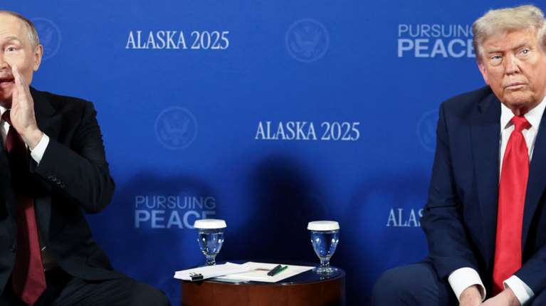 Τραμπ: Δεν θα χάσω τον καιρό μου με τον Πούτιν - Νέα σύνοδος κορυφής μόνο αν υπάρχει συμφωνία για το τέλος του πολέμου