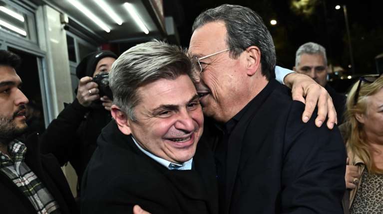 Εξηγήσεις για το κόμμα Καρυστιανού ζήτησε από τον Φαραντούρη ο Φάμελλος - Τι του απάντησε