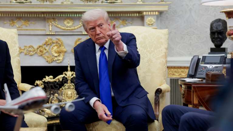 Αισιόδοξος ο Τραμπ: &quot;Υπάρχει σοβαρή πιθανότητα για ειρήνη στη Μέση Ανατολή, πέρα από τη Γάζα&quot;