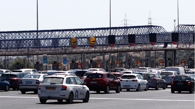 Ουρά - διόδια