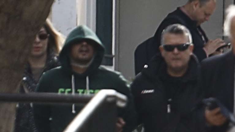 Τροχαίο στη Λούτσα: Στην Ευελπίδων με κουκούλα ο 29χρονος - Ζήτησε συγγνώμη που σκότωσε τον 24χρονο [βίντεο]