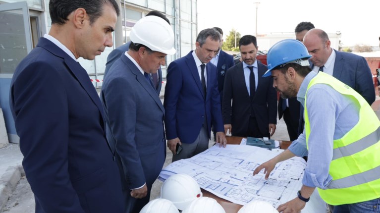 αδωνις γεωργιαδης