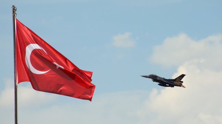 τουρκια f-16