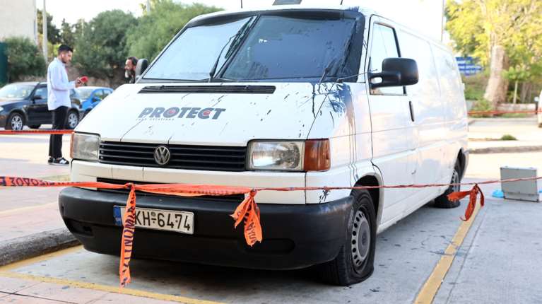 Λαύριο: Στη φυλακή τέσσερις κατηγορούμενοι για την κλοπή της χρηματαποστολής - Ανάμεσά τους και ο οδηγός του βαν
