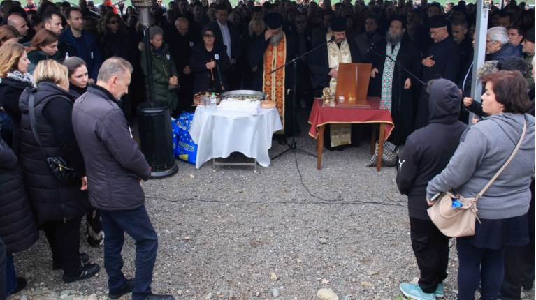 τεμπη