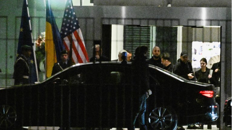 ΖΕΛΕΝΣΚΙ ΒΕΡΟΛΙΝΟ