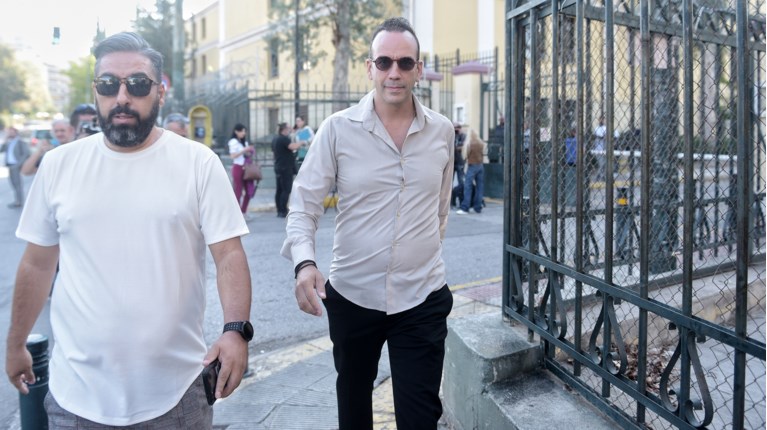 ΠΑΝΟΣ ΜΟΥΖΟΥΡΑΚΗΣ ΚΙΒΩΤΟΣ