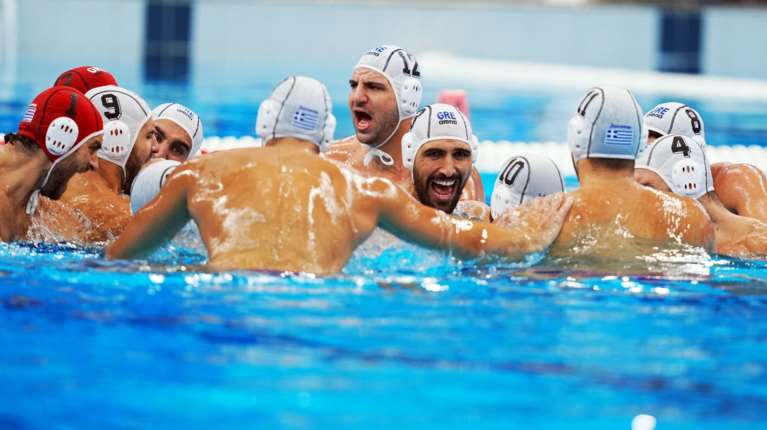 Παγκόσμιο Πρωτάθλημα: Υπερδύναμη η Ελλάδα στο πόλο - Χάλκινο οι άνδρες που διέλυσαν τη Σερβία, χρυσό χθες οι γυναίκες