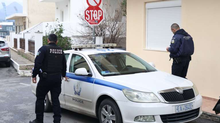 Πετράλωνα: Συνελήφθη 63χρονος φυγόποινος-καταδικασμένος για βιασμό ανήλικης - Της έλεγε ότι ανήκει στους... Illuminati