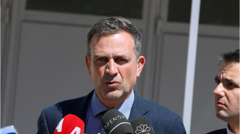πατρα δικηγορος