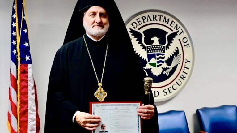 Αμερικανός πολίτης ο Αρχιεπίσκοπος Αμερικής Ελπιδοφόρος - Το μήνυμά του στους ομογενείς