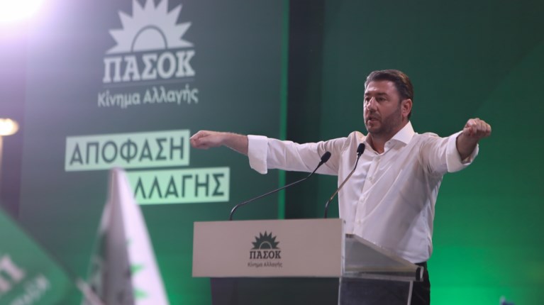 ΝΙΚΟΣ ΑΝΔΡΟΥΛΑΚΗΣ