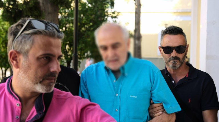 ΠΑΡΟΥΣΙΑΣΤΗΣ ΠΟΡΝΟΓΡΑΦΙΑ