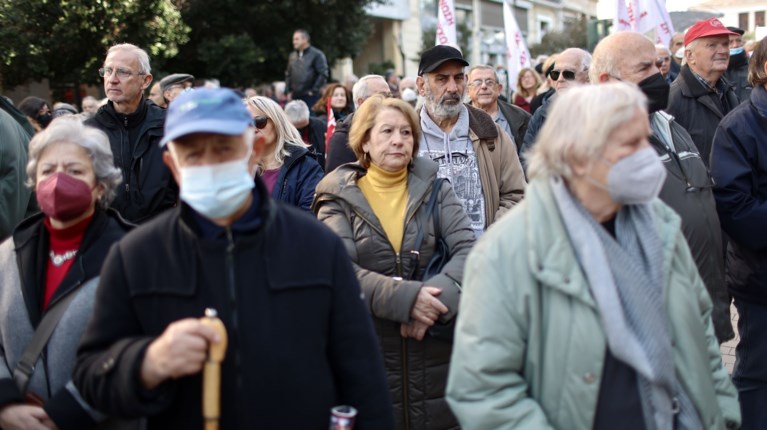 συνταξιουχοι
