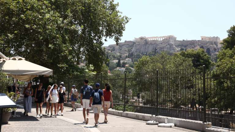 Υπ. Πολιτισμού: Κλειστή η Ακρόπολη τις μεσημεριανές ώρες μέχρι την Παρασκευή λόγω καύσωνα
