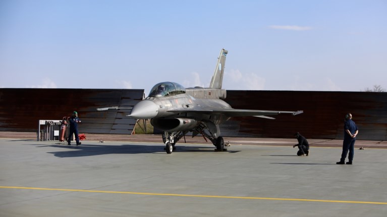 F-16
