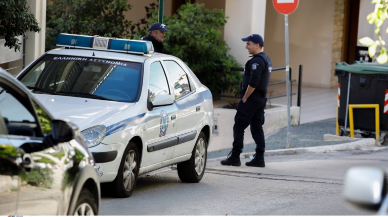 Ηλιούπολη περιπολικό αστυνομικός