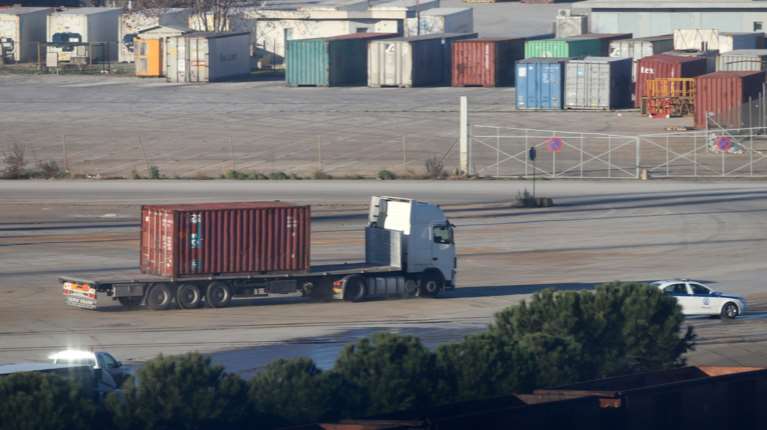 Κατάσχεση μεγάλης ποσότητας κοκαΐνης σε πλοίο ανοιχτά της Γαλλίας με προορισμό τον Πειραιά - 5 συλλήψεις