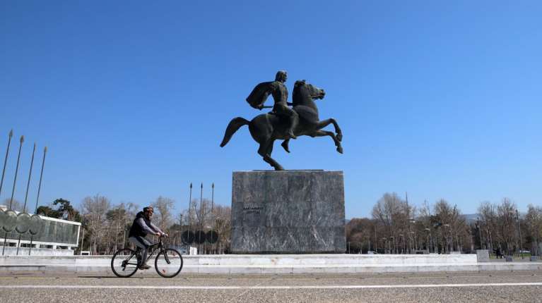Πέθανε ο γλύπτης Ευάγγελος Μουστάκας - Ο δημιουργός του εμβληματικού αγάλματος του Μεγάλου Αλεξάνδρου στη Θεσσαλονίκη
