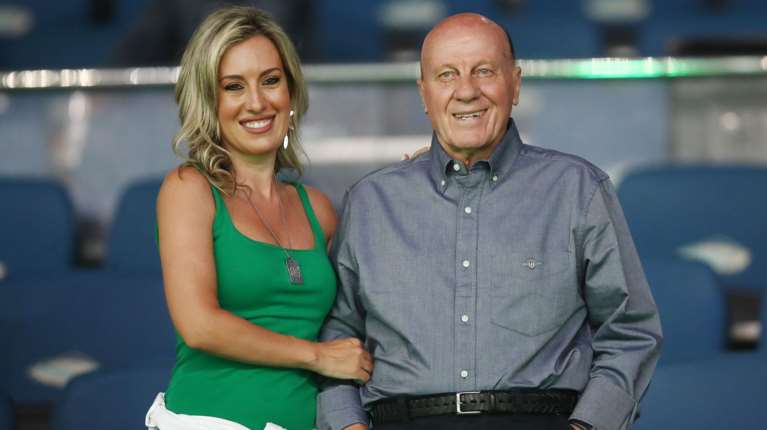 Μίμης Δομάζος: Το &quot;ευχαριστώ&quot; της οικογένειας στους γιατρούς και τον απλό κόσμο για τη συμπαράσταση στον &quot;Στρατηγό&quot;