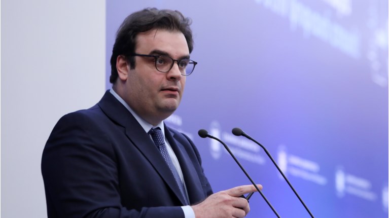 Πιερρακακης