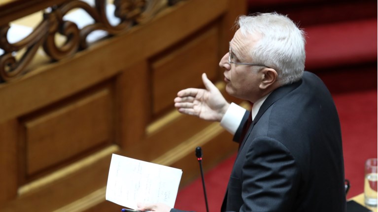 Γιάννης Ραγκούσης