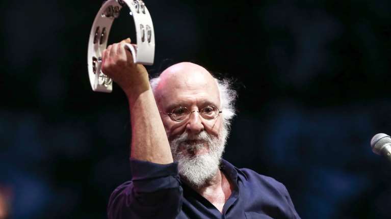 "Οχι κλάψες για τον μέγιστο": Το αντίο του Αρη Δαβαράκη στον Διονύση Σαββόπουλο