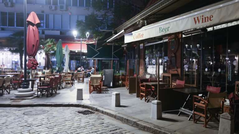 Θεσσαλονίκη: Επεισόδιο με δύο νεαρούς τραυματίες στα Λαδάδικα