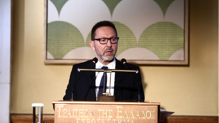 Γιάννης Στουρνάρας