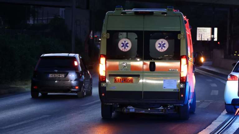 Τραγωδία στην Άρτα: 44χρονος έπεσε από μπαλκόνι - Στο νοσοκομείο η αδελφή του μετά από φωτιά στο διαμέρισμα