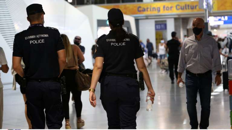 Συνελήφθη στο αεροδρόμιο &quot;Ελ. Βενιζέλος&quot; Αυστραλός καταζητούμενος για ανθρωποκτονία και εμπρησμό