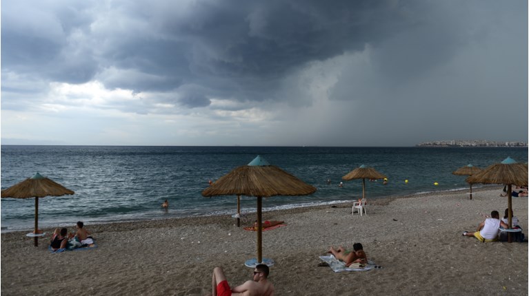 καταιγιδα θαλασσα