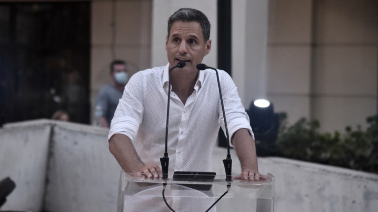 Γρηγόρης Πετράκος