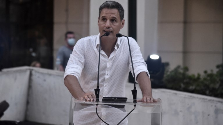 Γρηγόρης Πετράκος