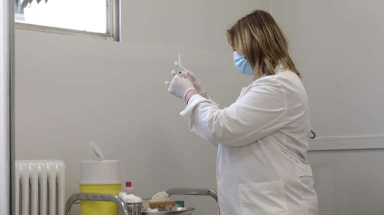 New York Times: Ο FDA σχετίζει θανάτους 10 παιδιών με τα εμβόλια κατά του κορονοϊού