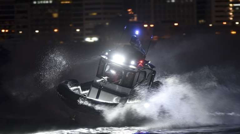 Τραγωδία στη Γαύδο: Ανατροπή λέμβου με μετανάστες οδήγησε σε θάνατο τρεις ανθρώπους